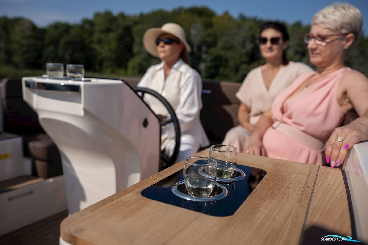 Corsiva 800 Tender - 40 HK Yamaha/Udstyr