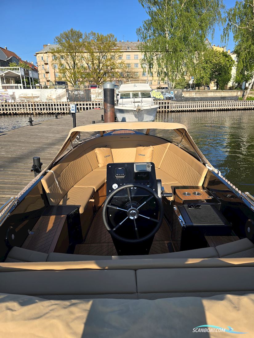 Corsiva Tender 650