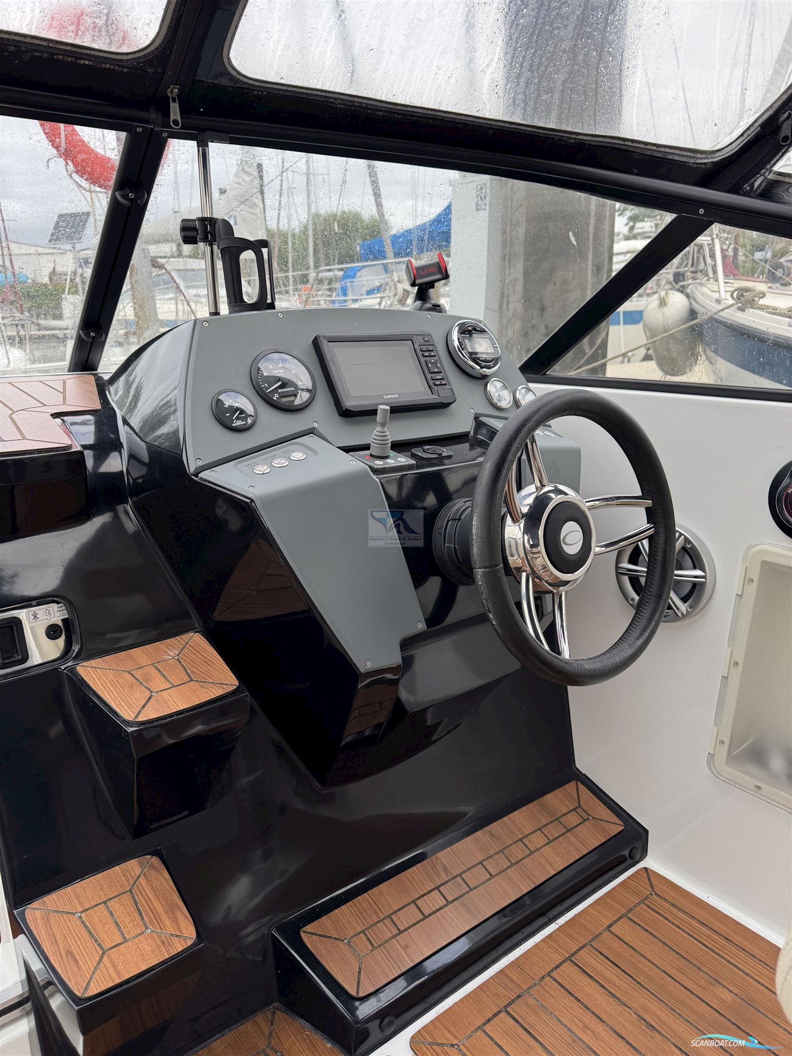 Corsiva Yachting Coaster 600 DC