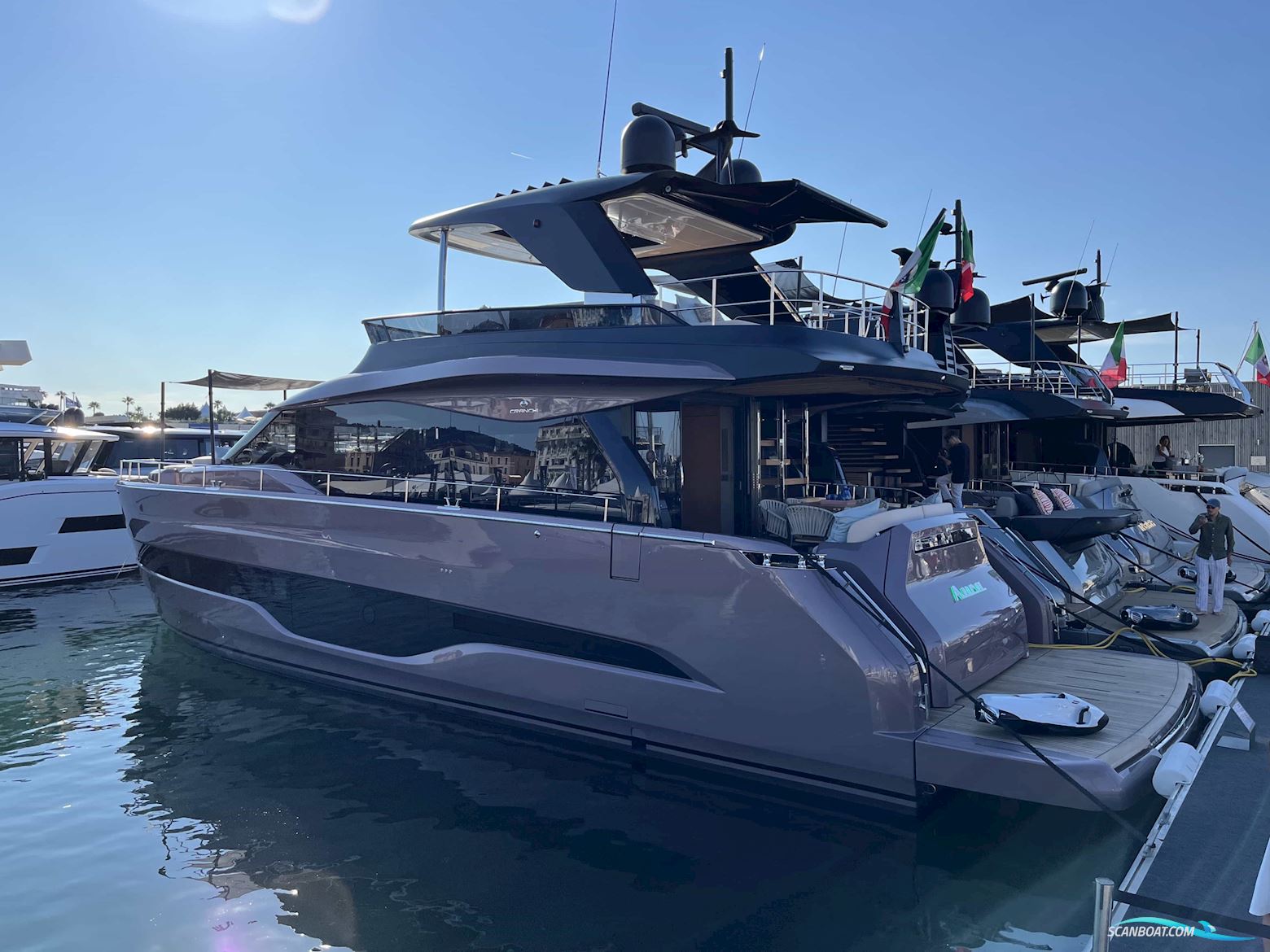 Cranchi 62 Sessantadue Motorboten 2023, met Volvo Penta Ips motor, Denemarken