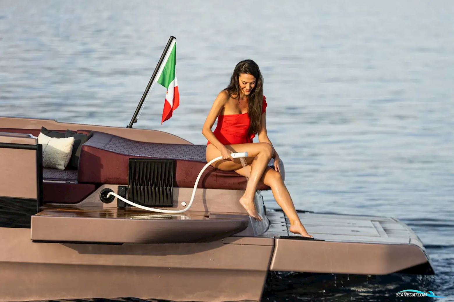 Cranchi A32 LT - New Preorder Fra