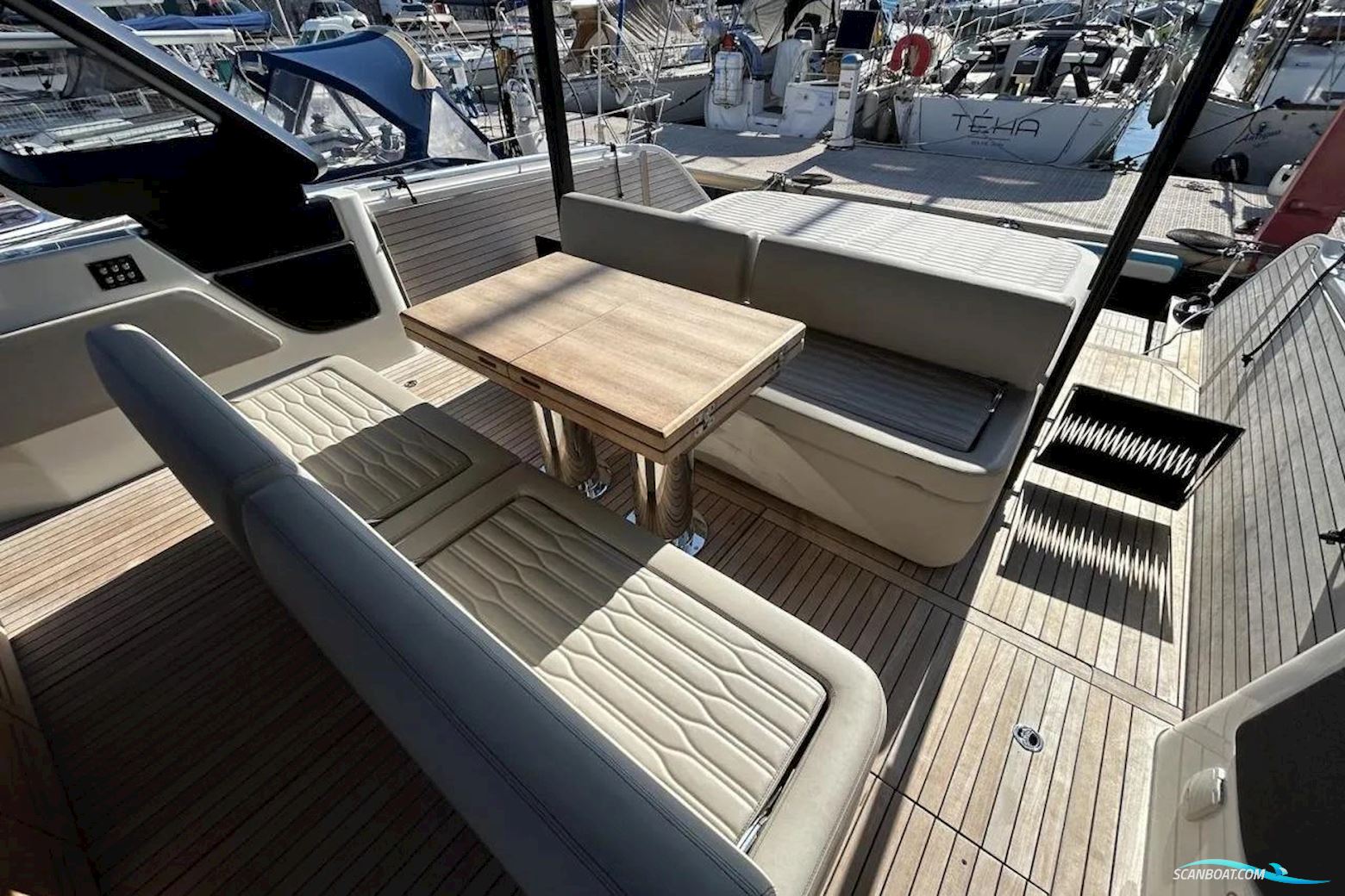 Cranchi A46 Luxury Tender