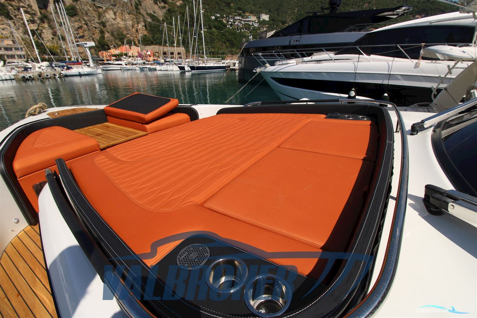 Cranchi A46 Luxury Tender