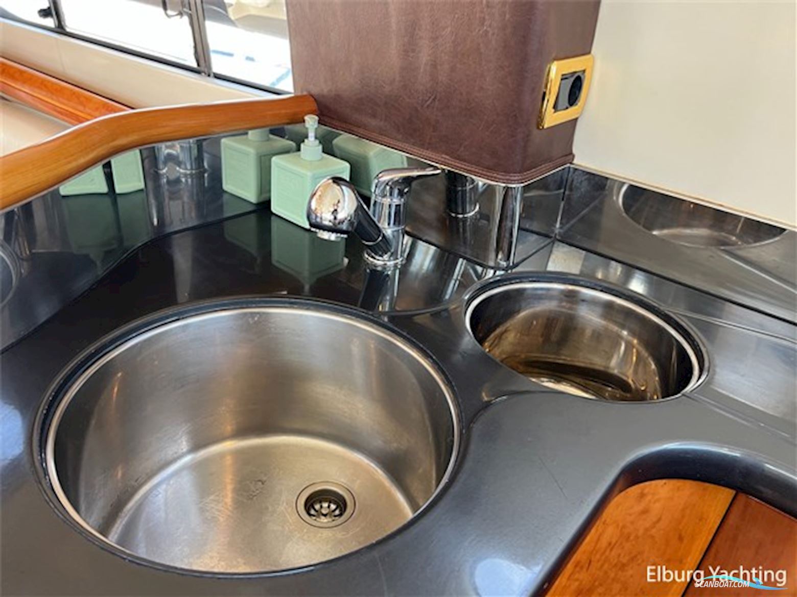 Cranchi Atlantique 48 