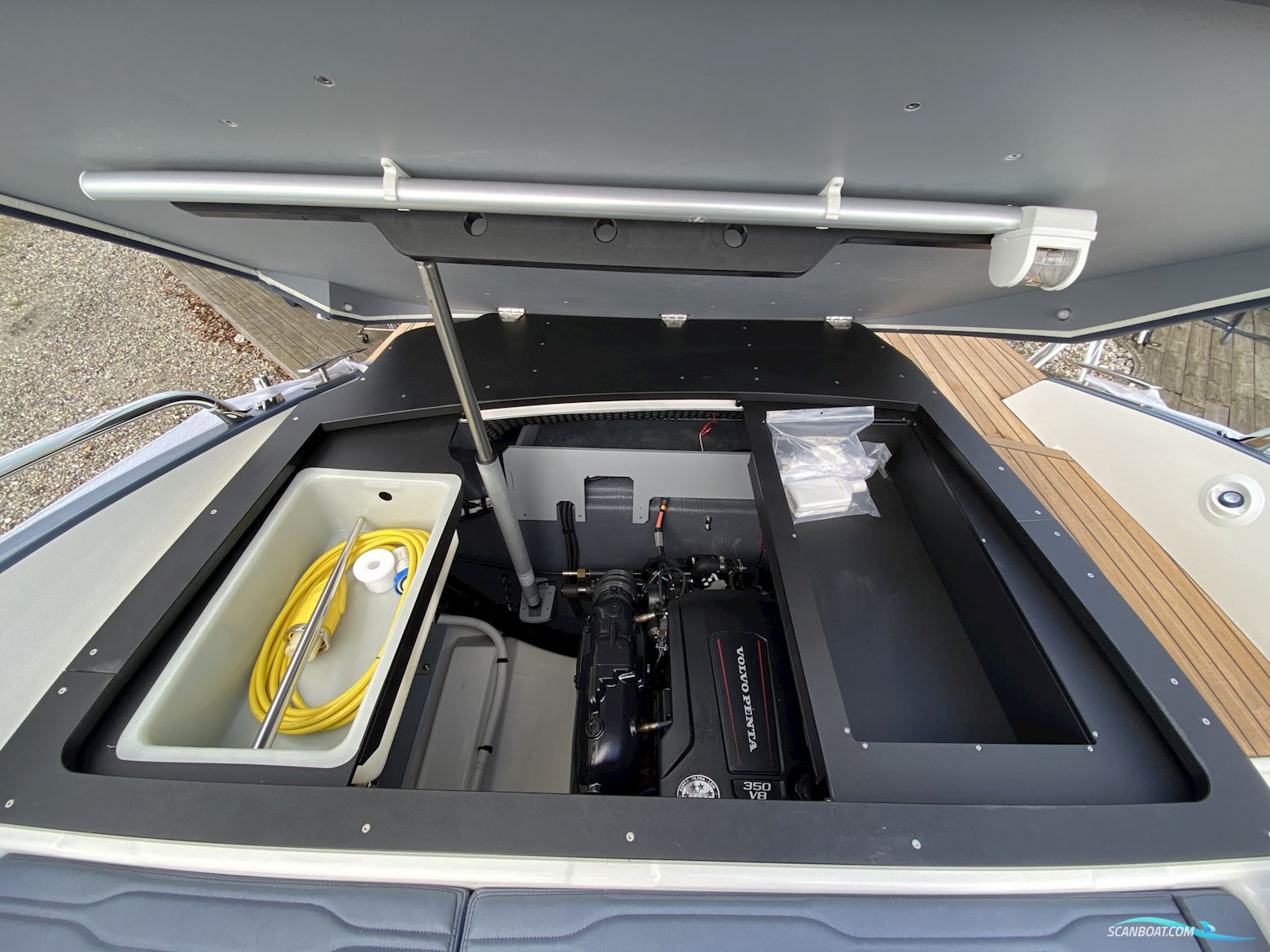 Cranchi E30 Endurance (2021) YDERLIGERE NEDSAT