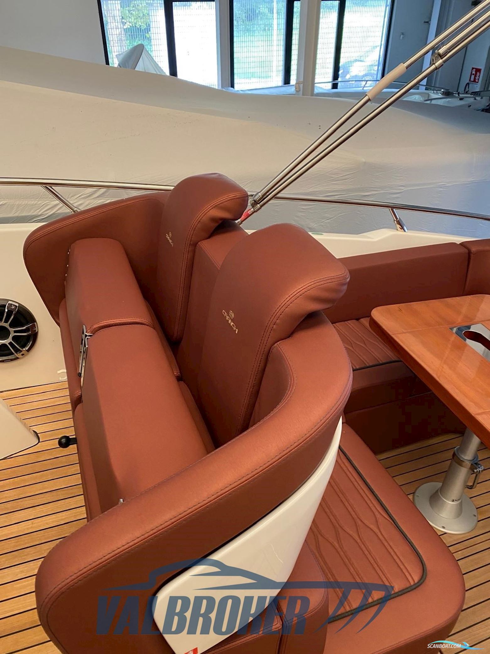 Cranchi Endurance 30