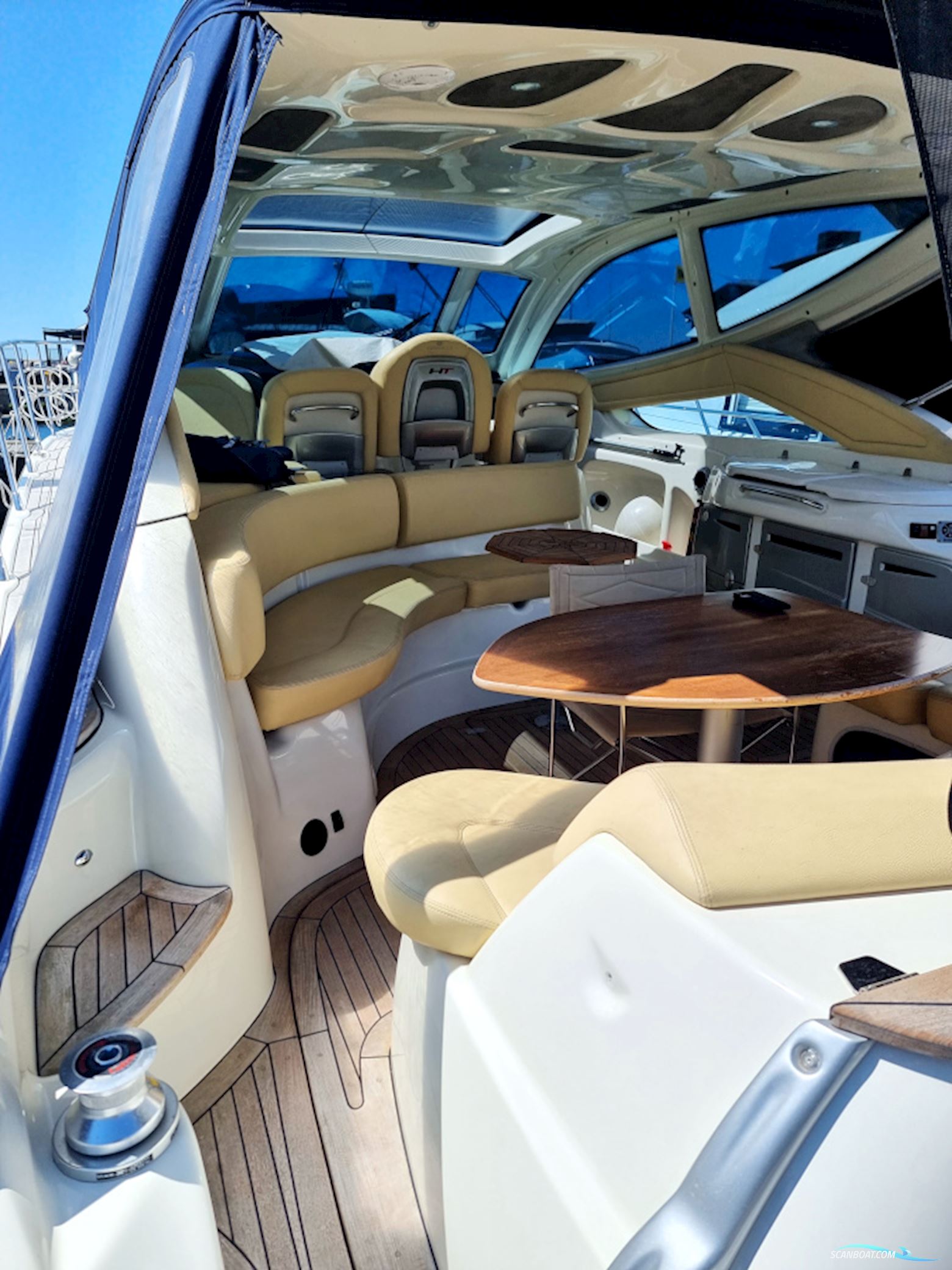 Cranchi Mediterranee 43 HT Volvo Penta IPS-600