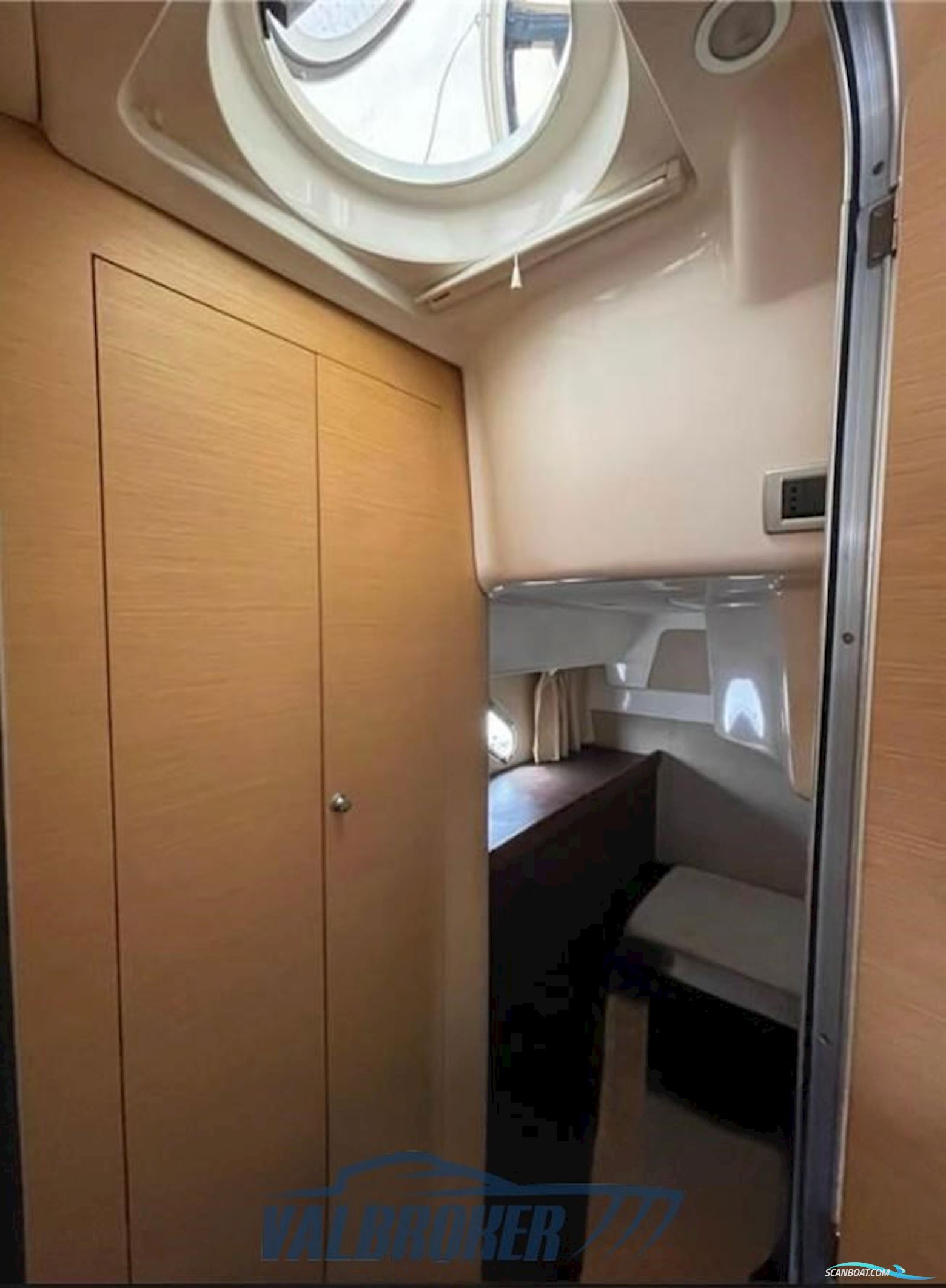 Cranchi Pelican 32