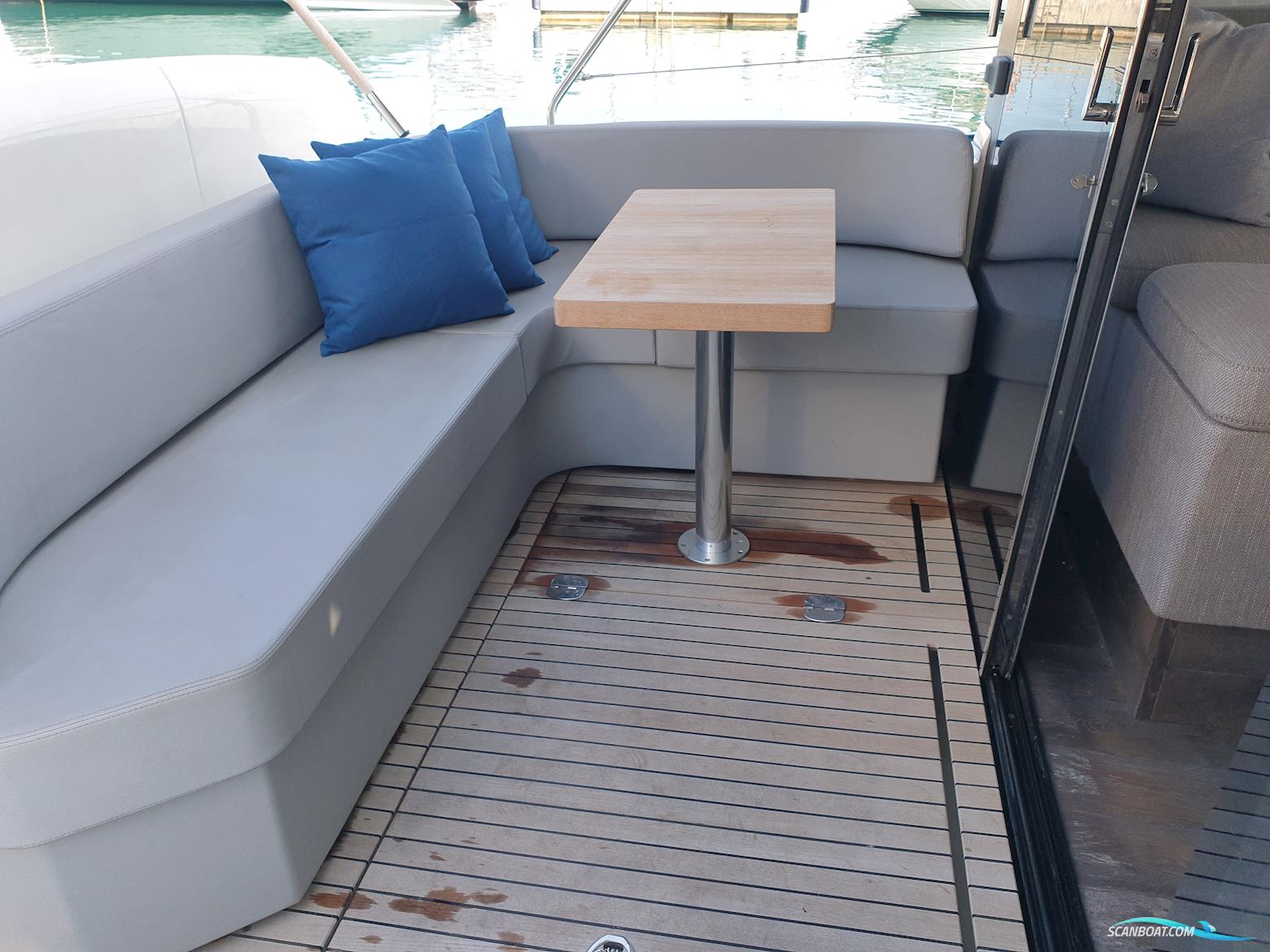 Cranchi T36 Crossover