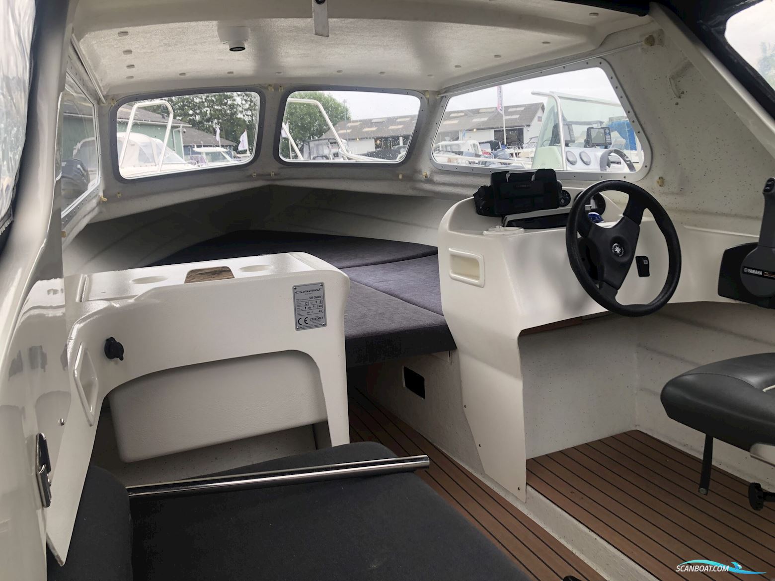 Crescent 535 Classic