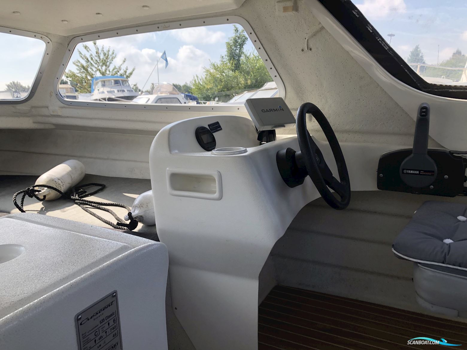 Crescent 535 Classic