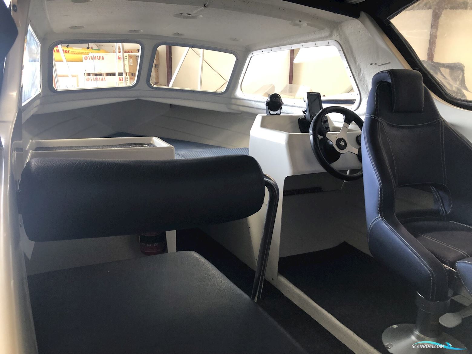 Crescent 535 Classic