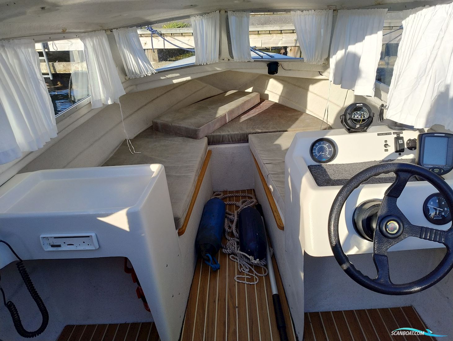 Crescent 535