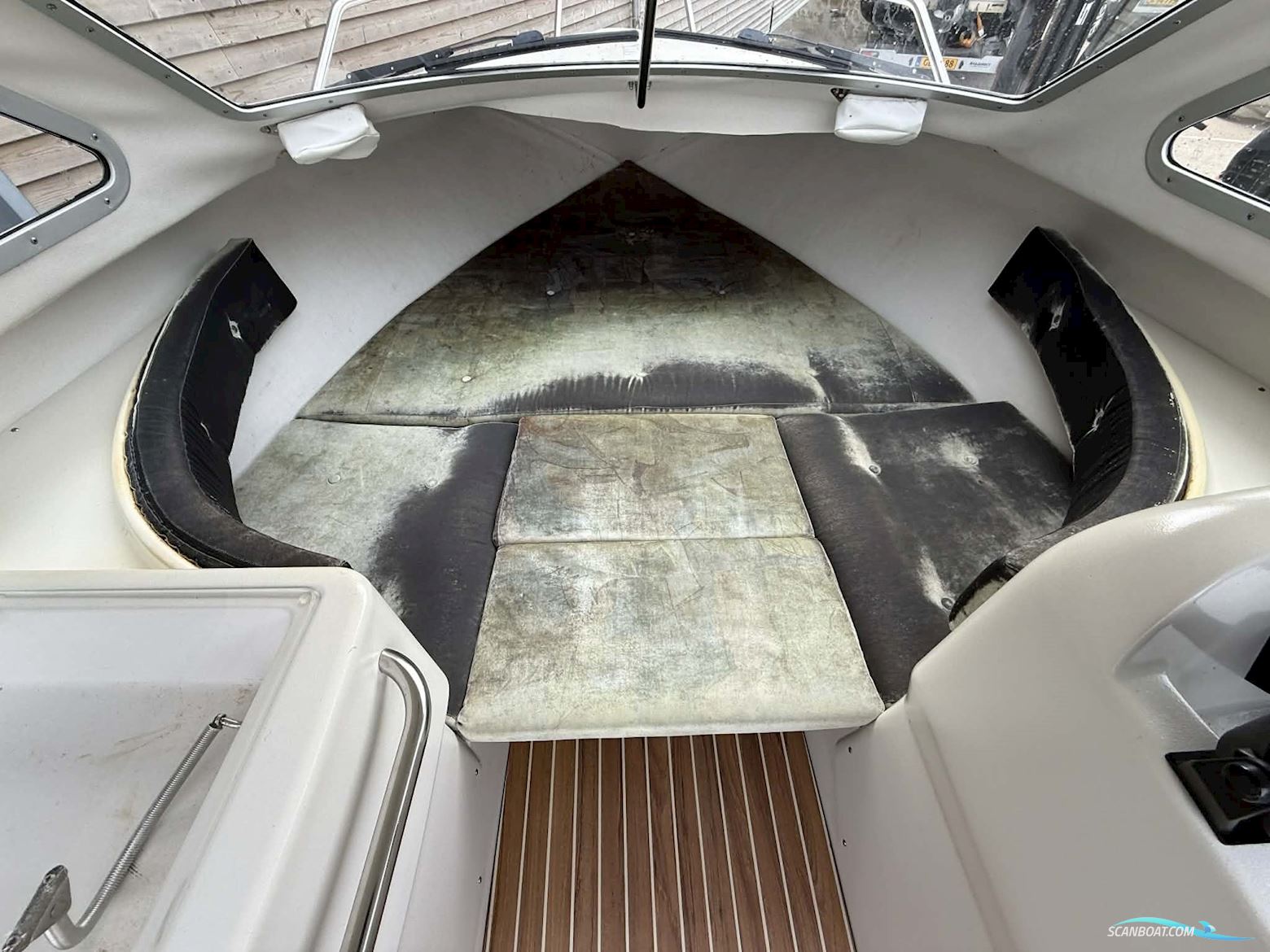 Crescent 610 Corona med 100 hk Yamaha