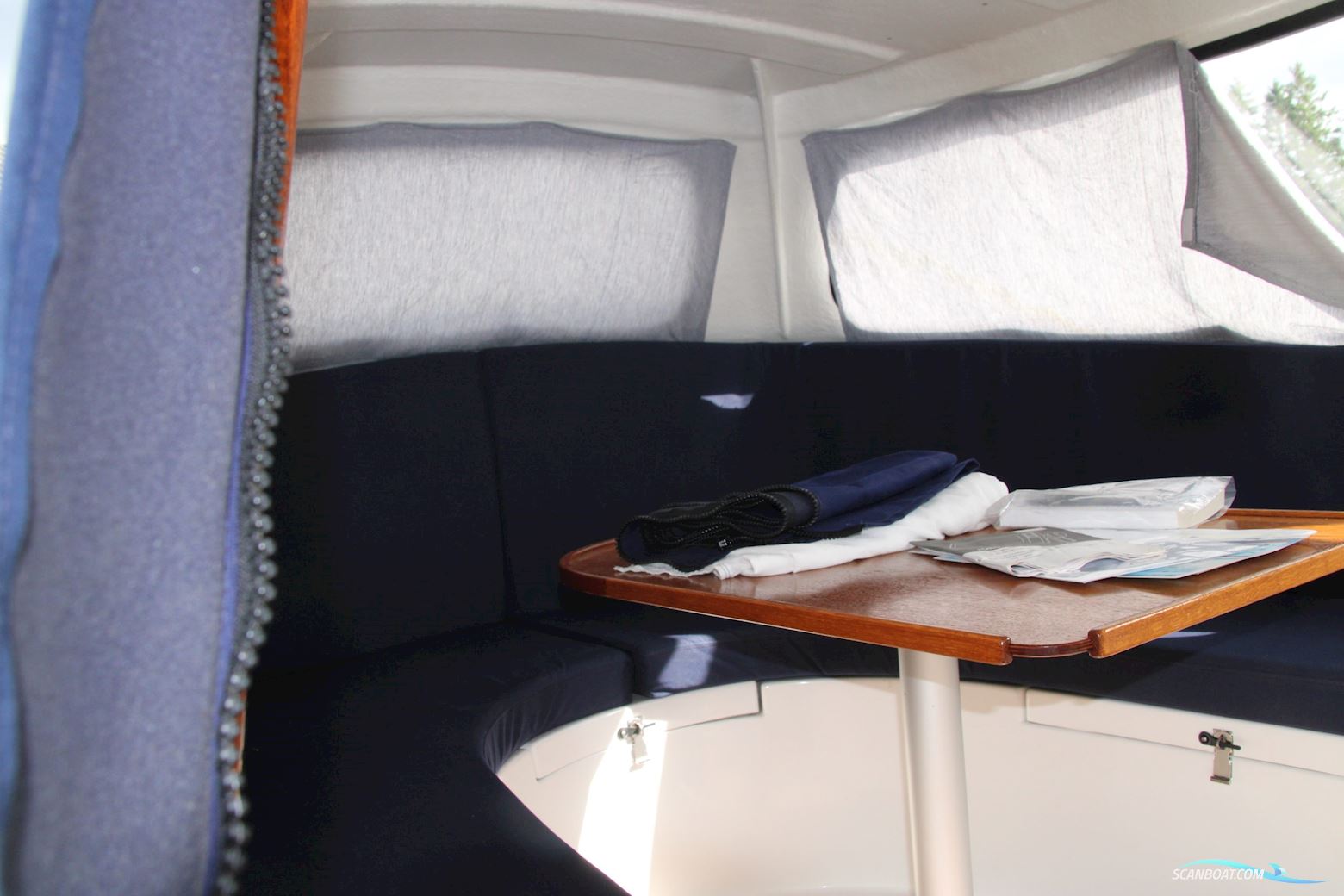 Crescent Allure 21 HT
