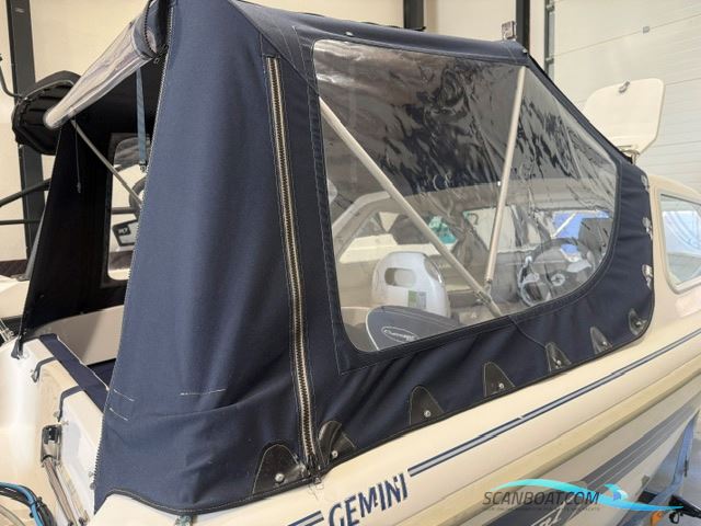 Crescent Gemini