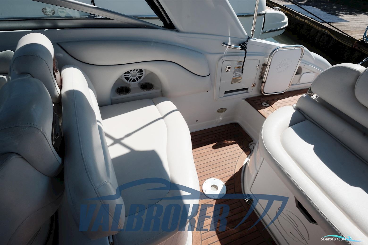 Crownline 315 Scr
