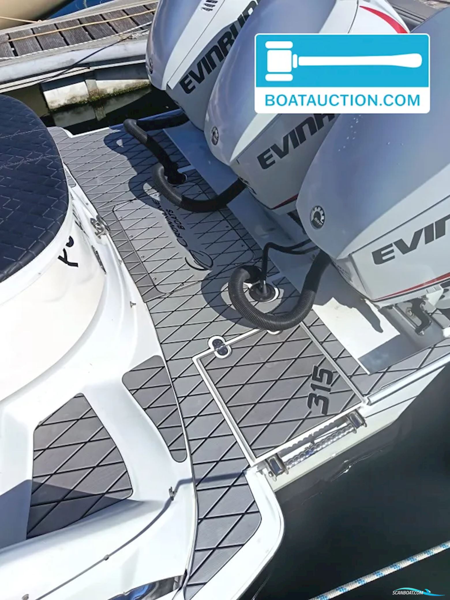 Crownline 315 SCR