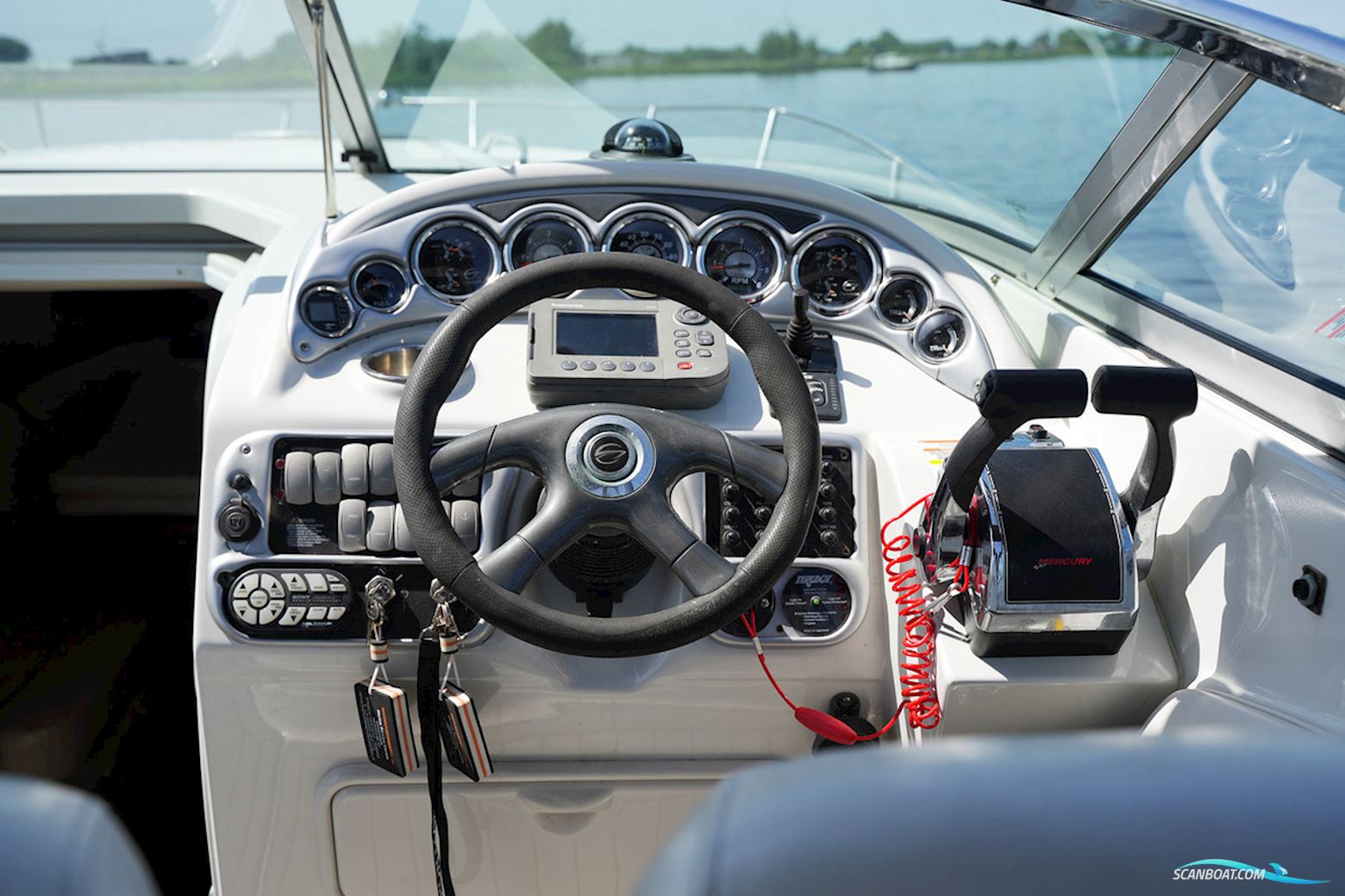 Crownline 315 Scr
