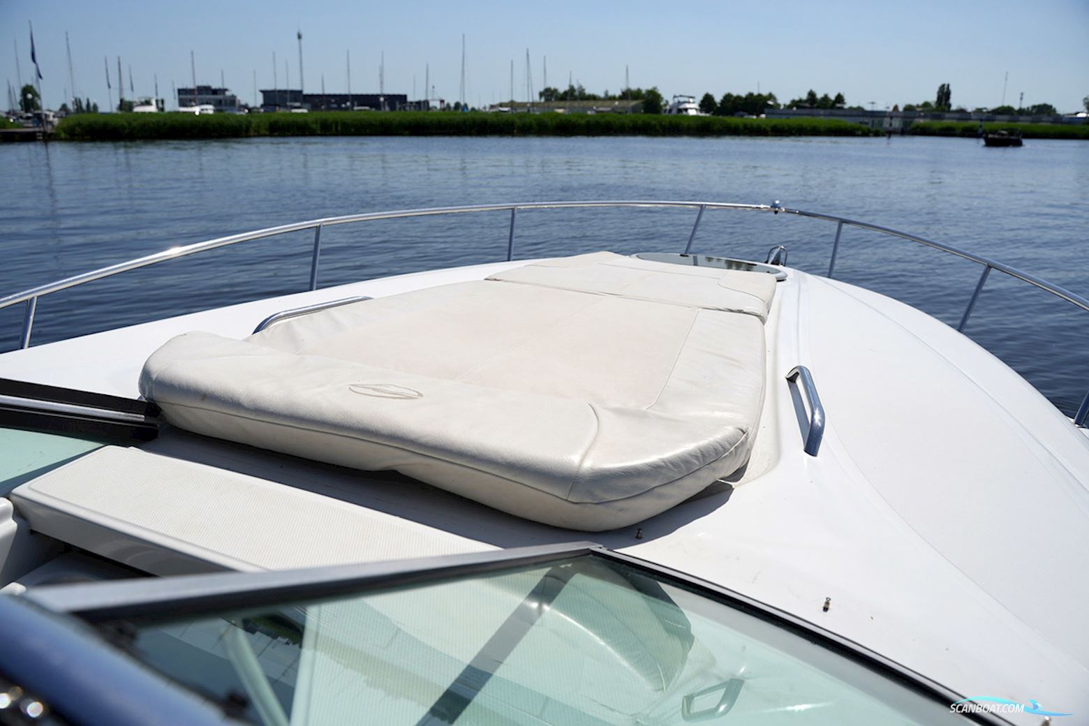 Crownline 315 Scr