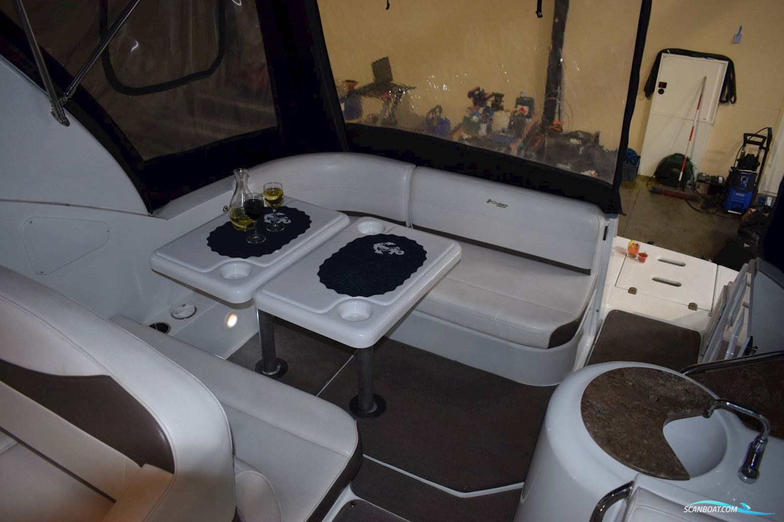 Cruiser Yachts 300 Express - Twin Volvo Penta D3/Udstyr - Diesel