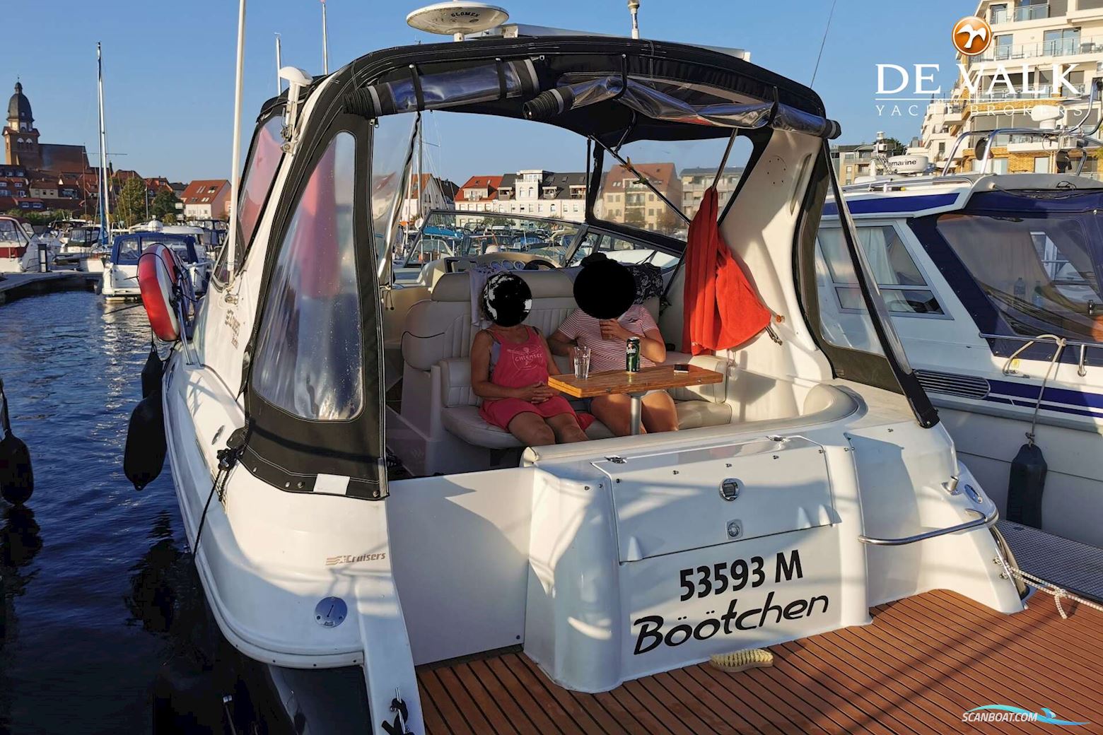 Cruisers Yachts 3075 Rogue