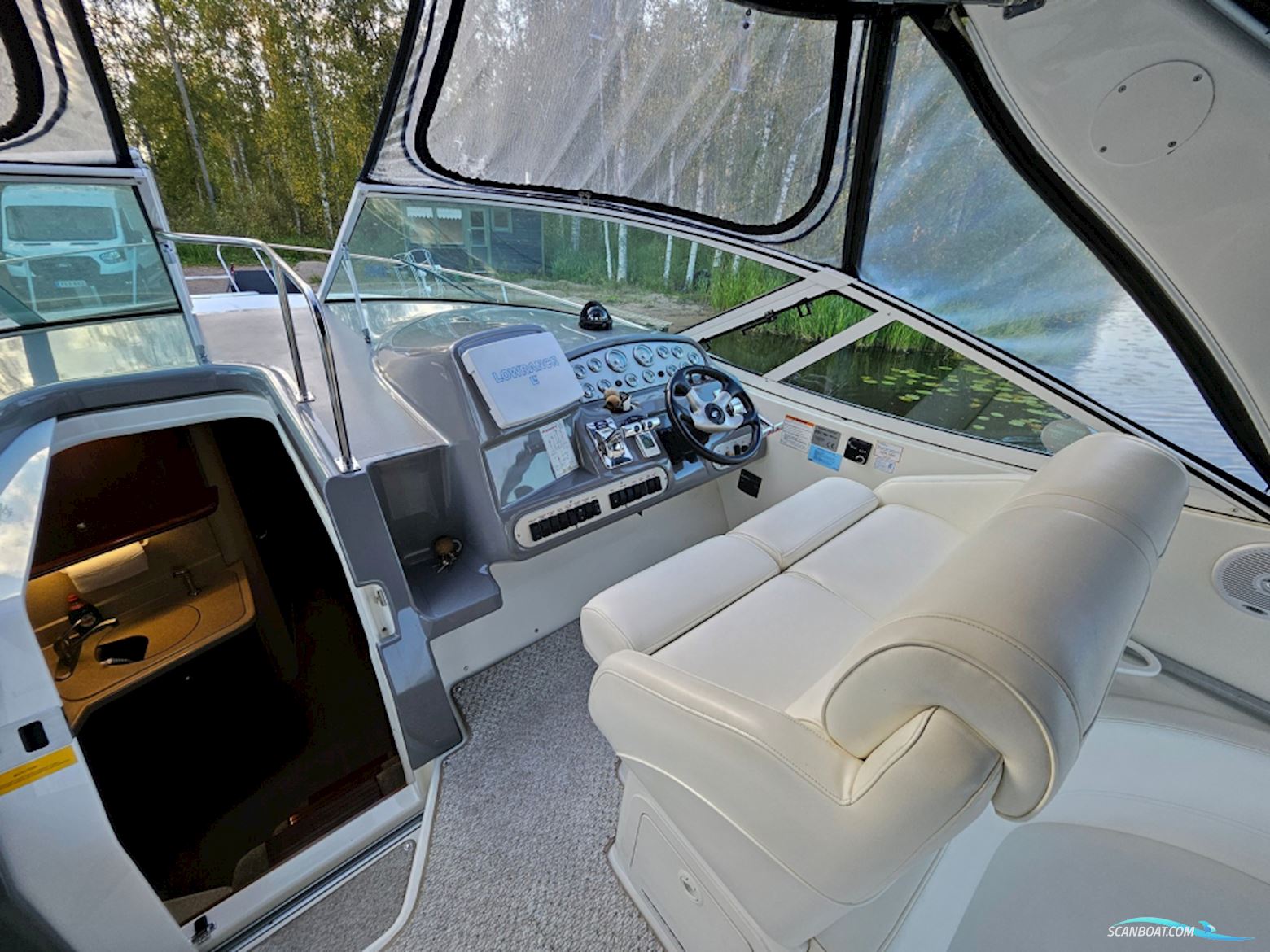 Cruisers Yachts 340 Express