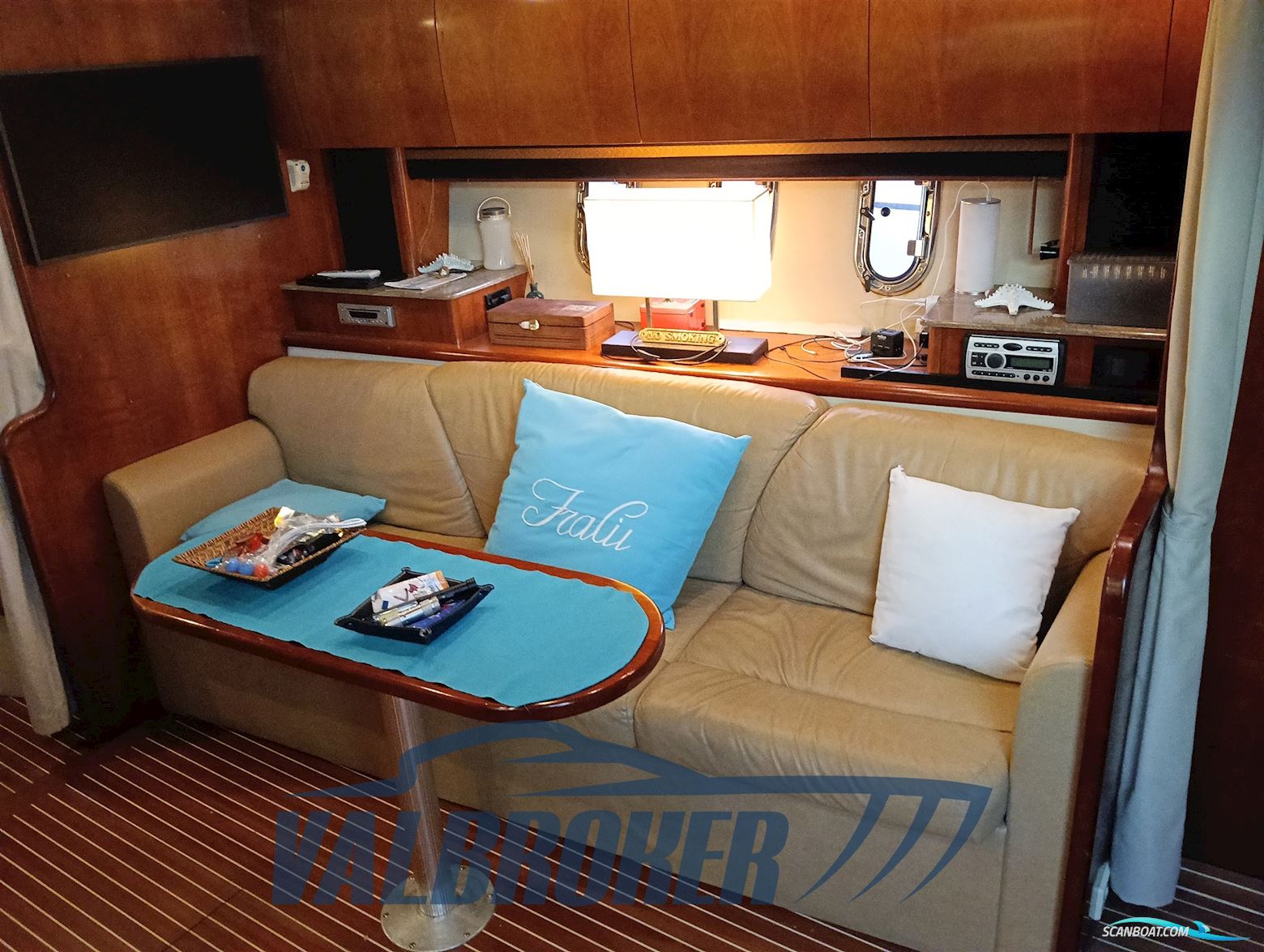 Cruisers Yachts 390 SC