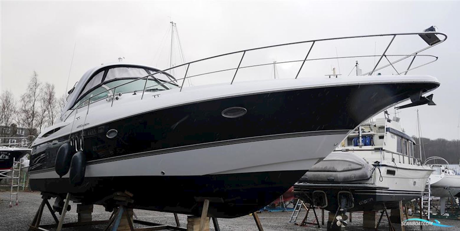 Cruisers Yachts 420 Express