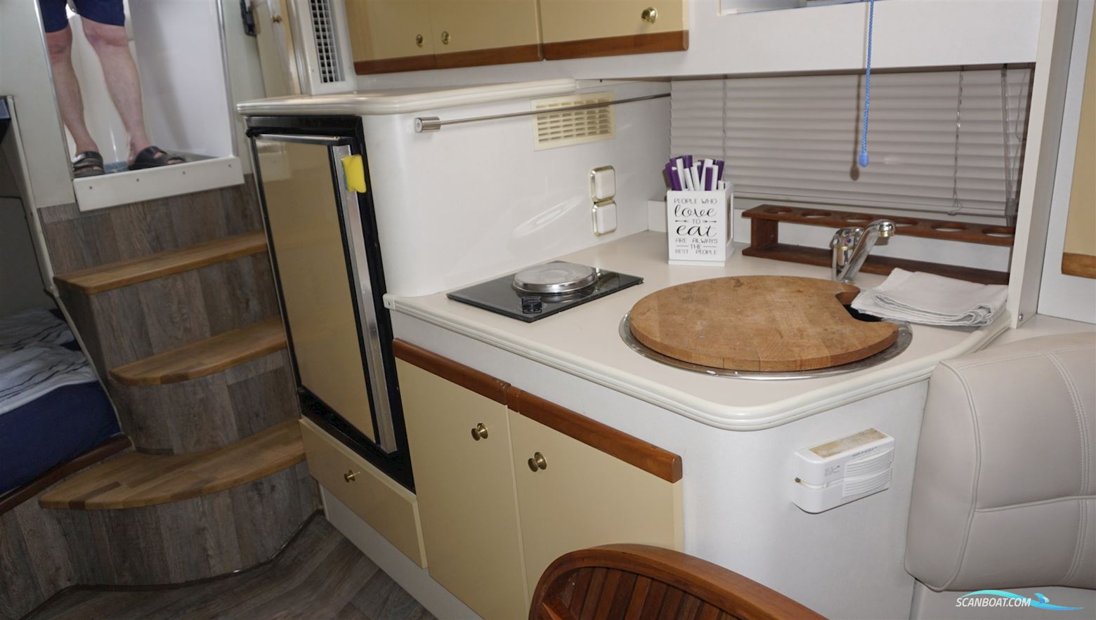 Cruisers Yachts Cruisers 3175 Rogue