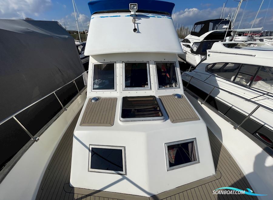 CT 35 Sun Deck Trawler