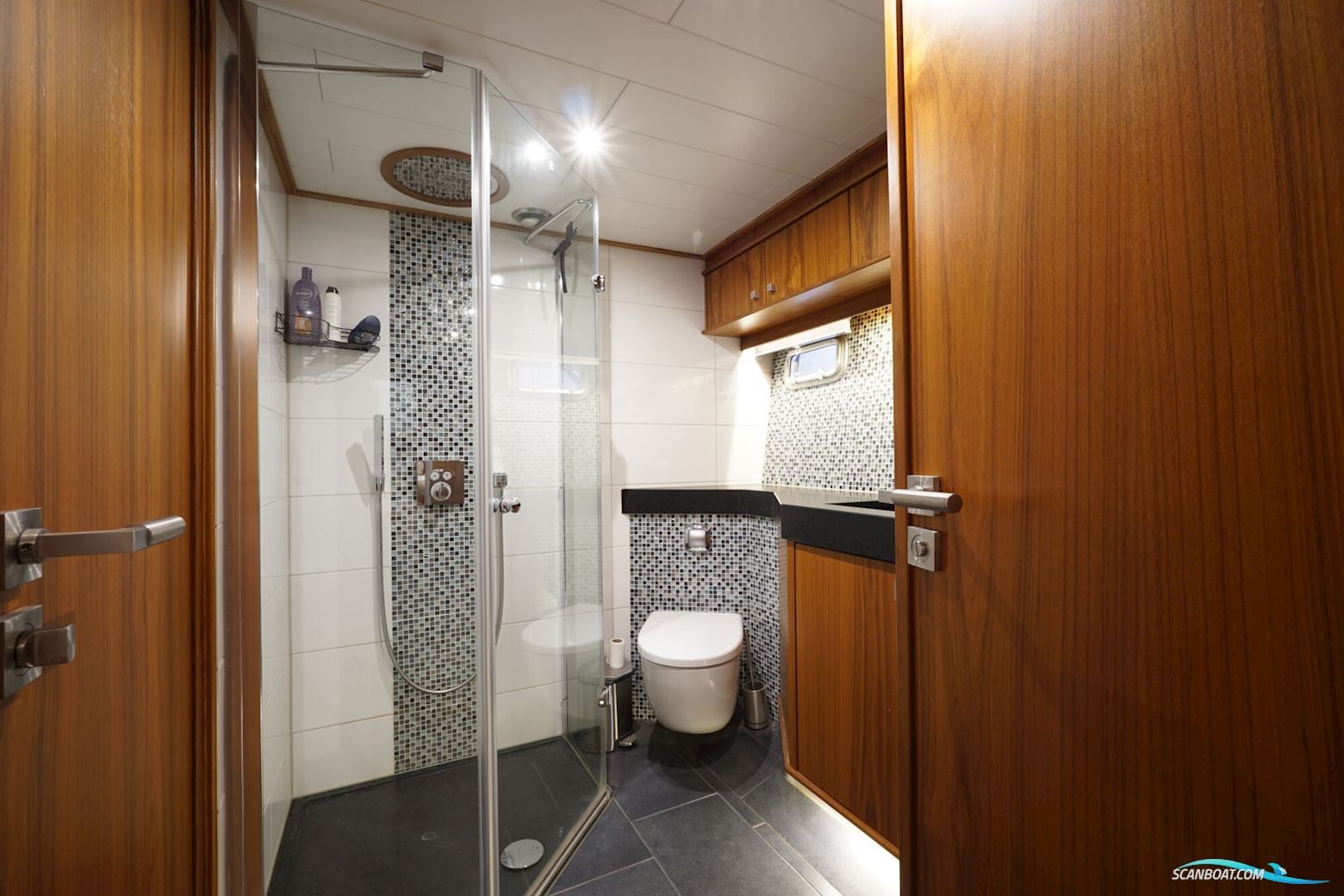 Custen Kruiser 18.00 VS