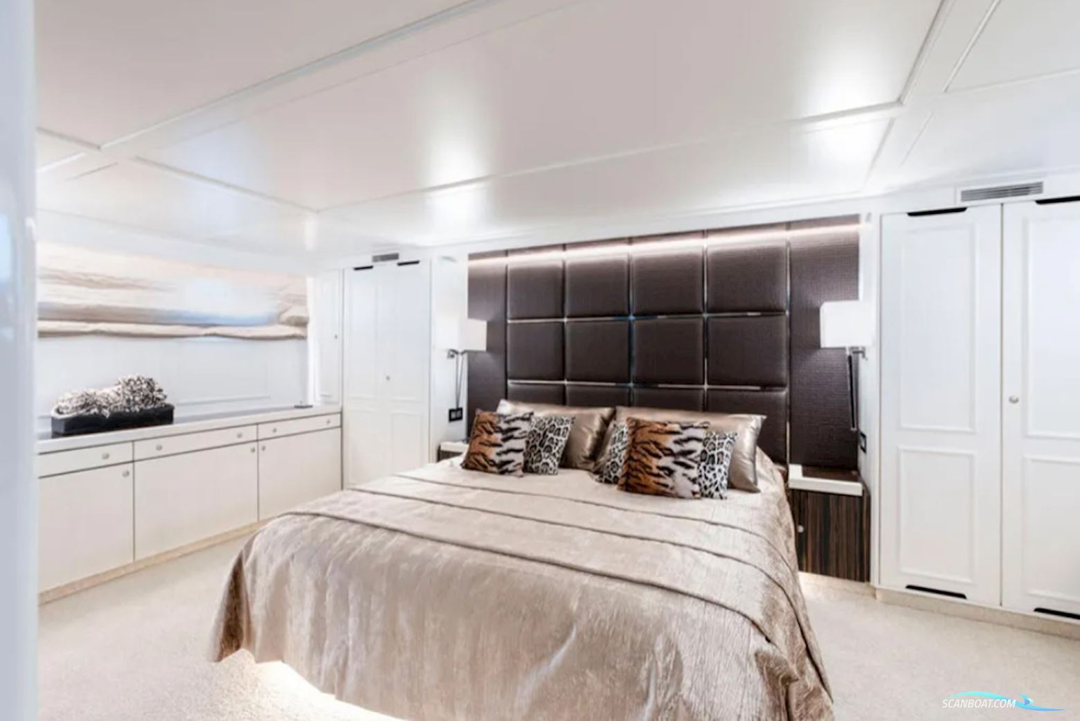 Custom 33M
