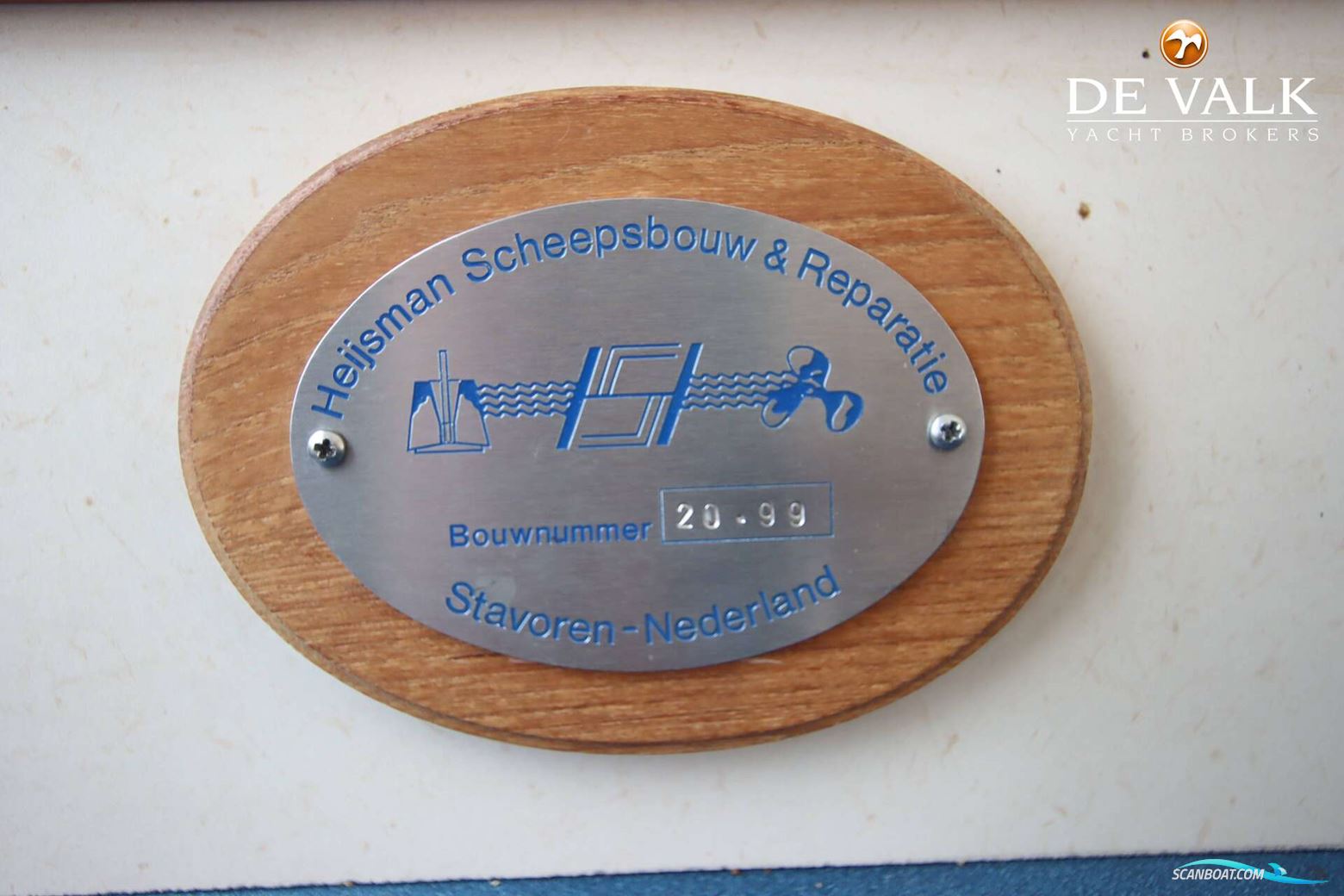 CUSTOM Explorer Trawler 1800