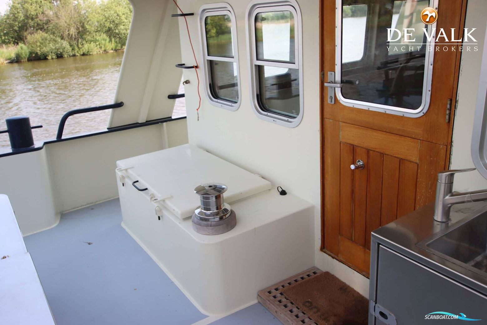 Custom Explorer Trawler 1800