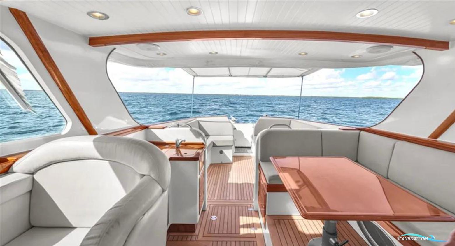 CUSTOM Gentlemans Motor Yacht