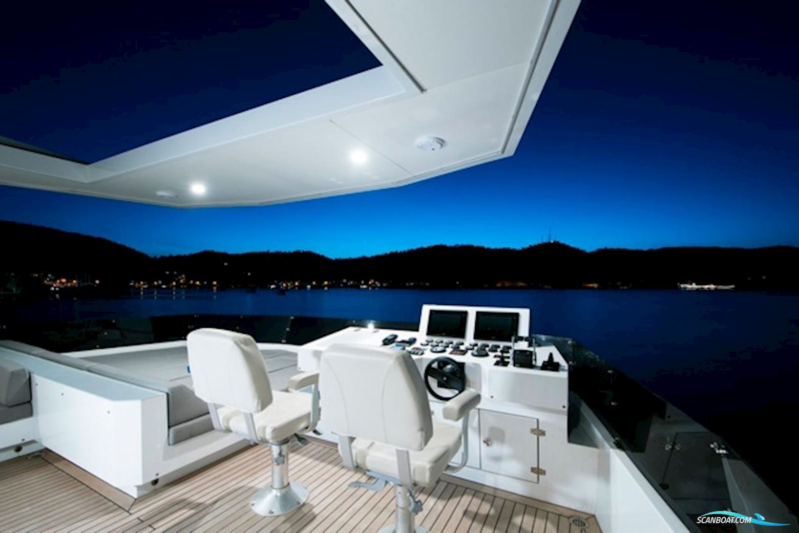 Custom Line Arkin Pruva