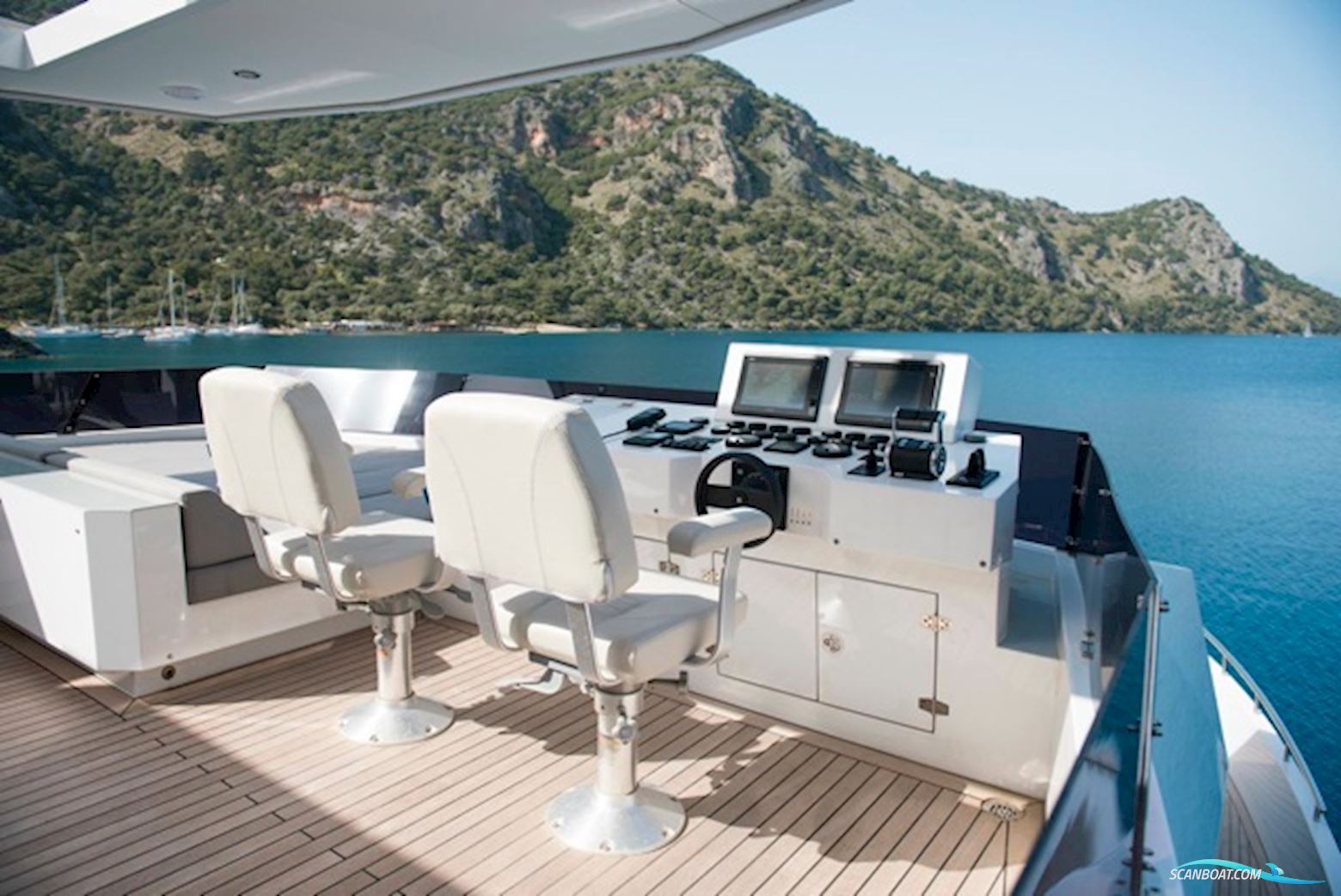 Custom Line Arkin Pruva