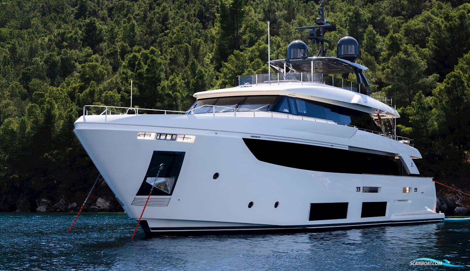 Custom Line Navetta 33