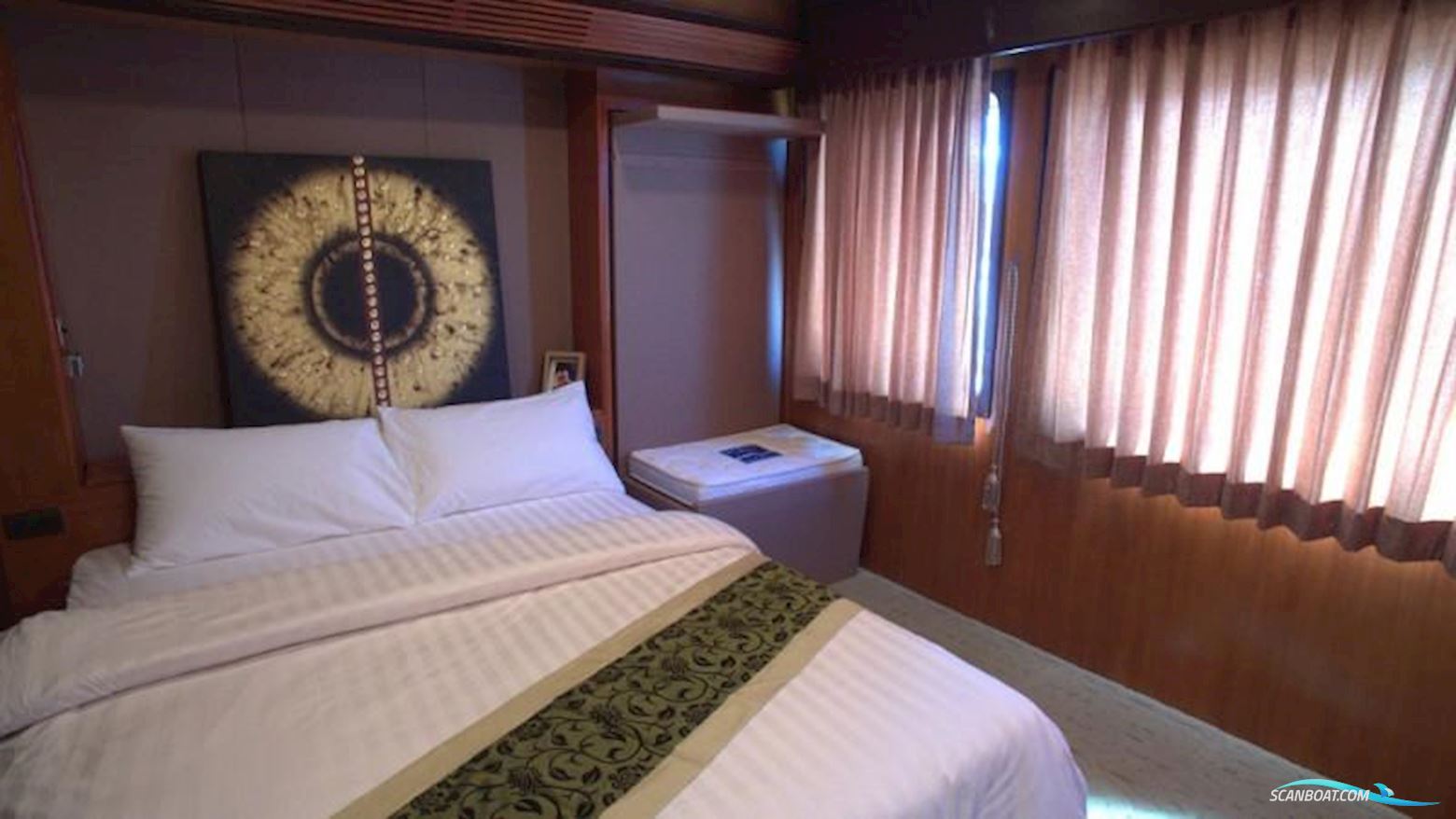 Custom Power Catamaran 37M