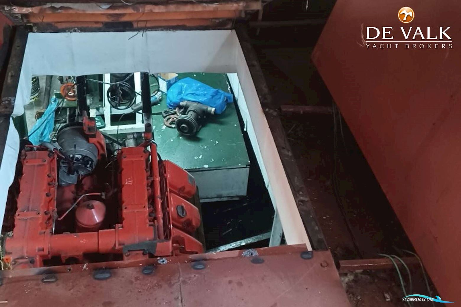 Day Passengers Ship 25 M