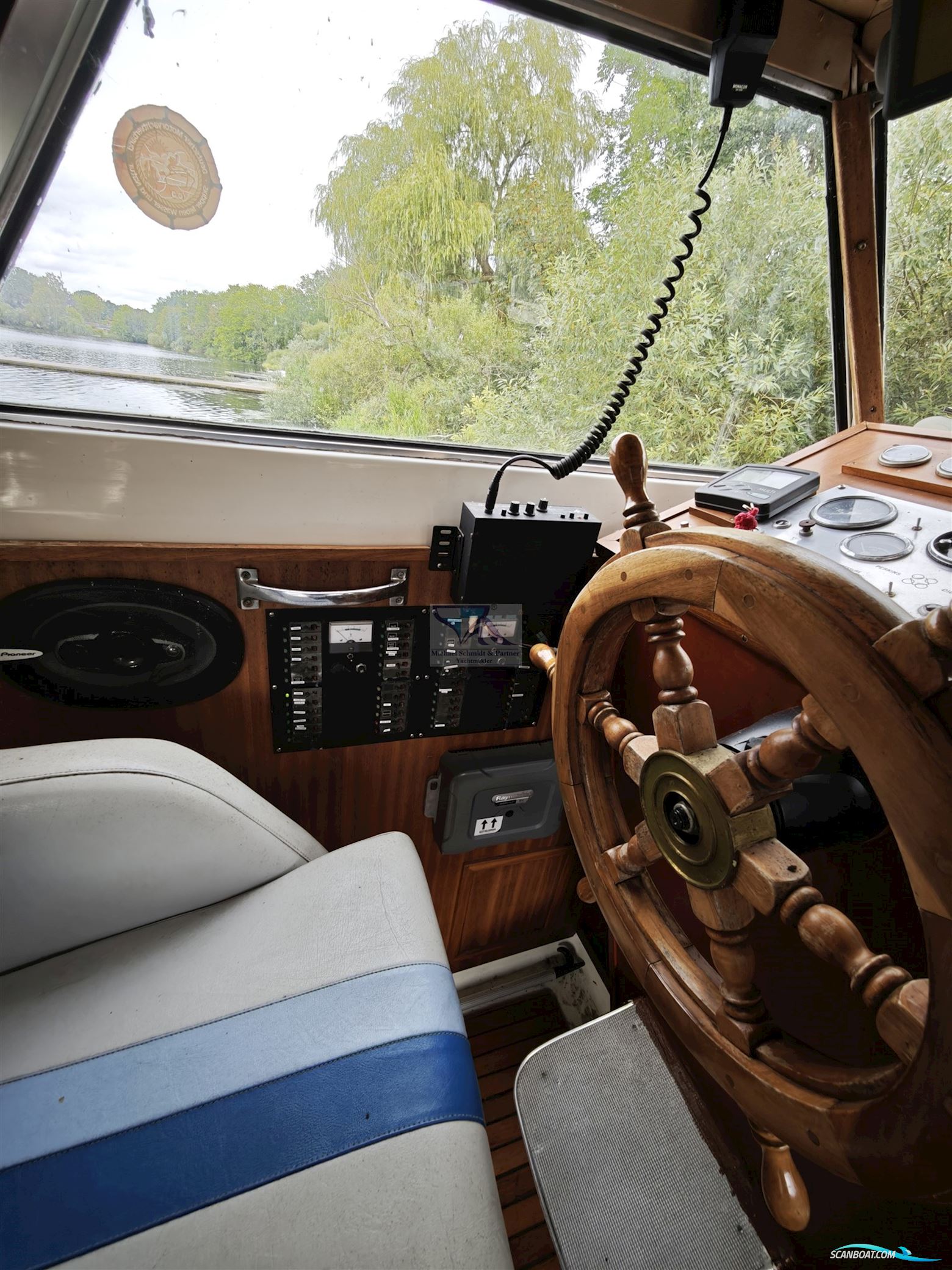 De Amer Amerglass 32 AK II