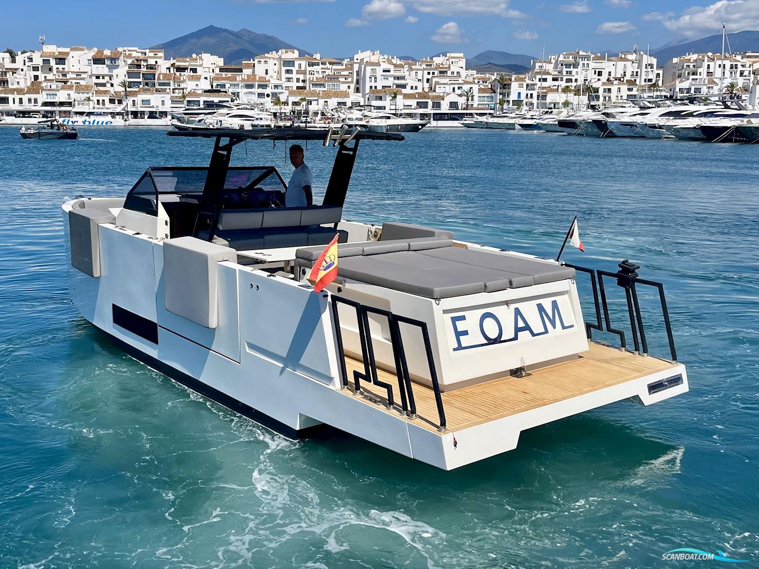 De Antonio Yachts D33 OPEN