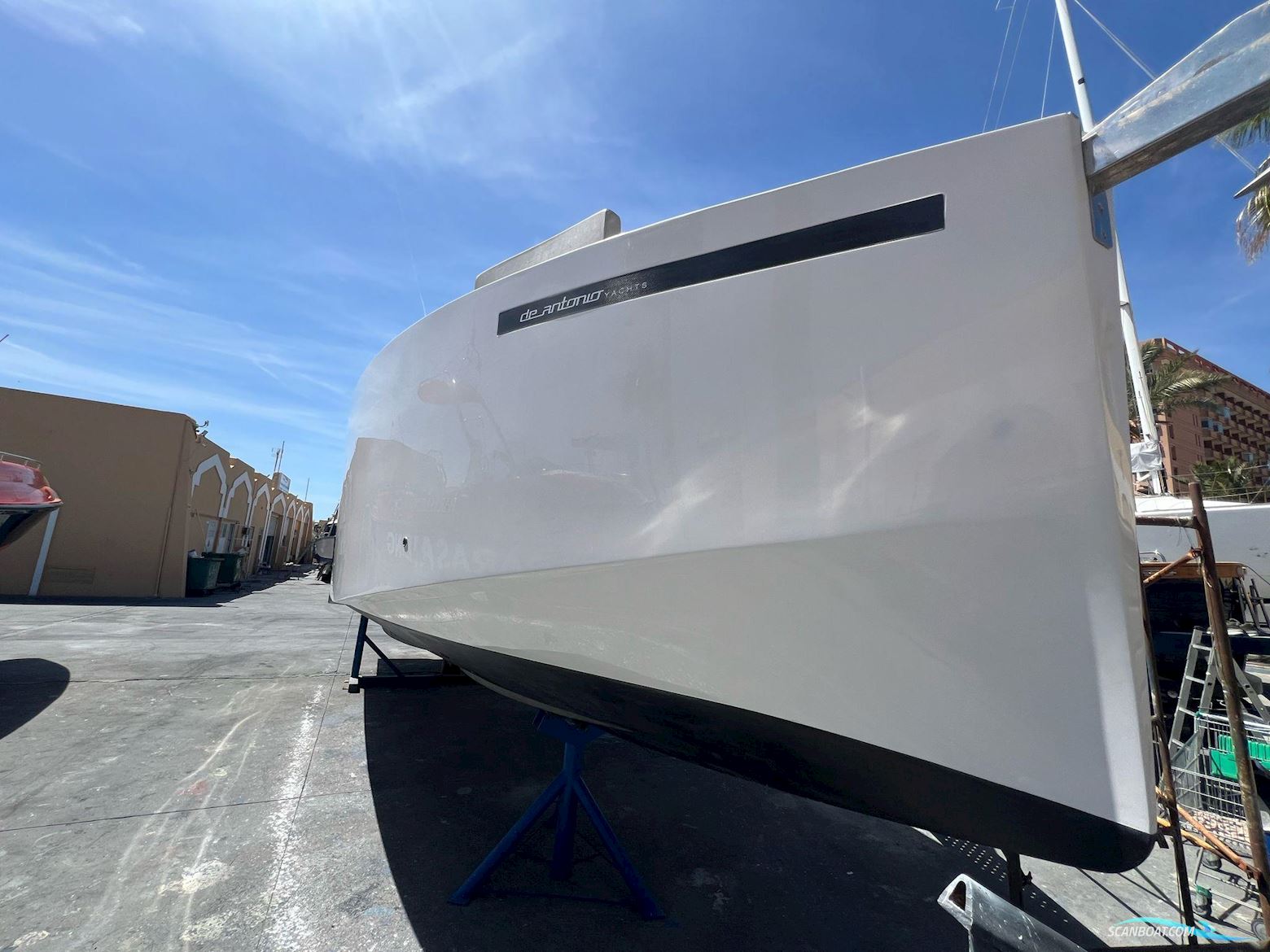 De Antonio Yachts D33 OPEN