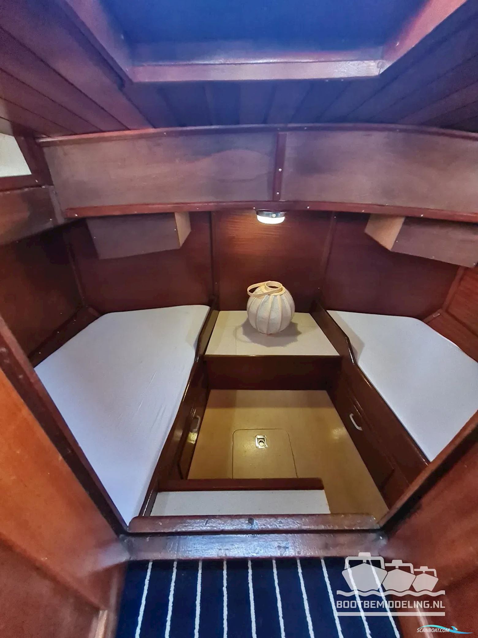 De Vries Lentsch 10.50 OK/AK