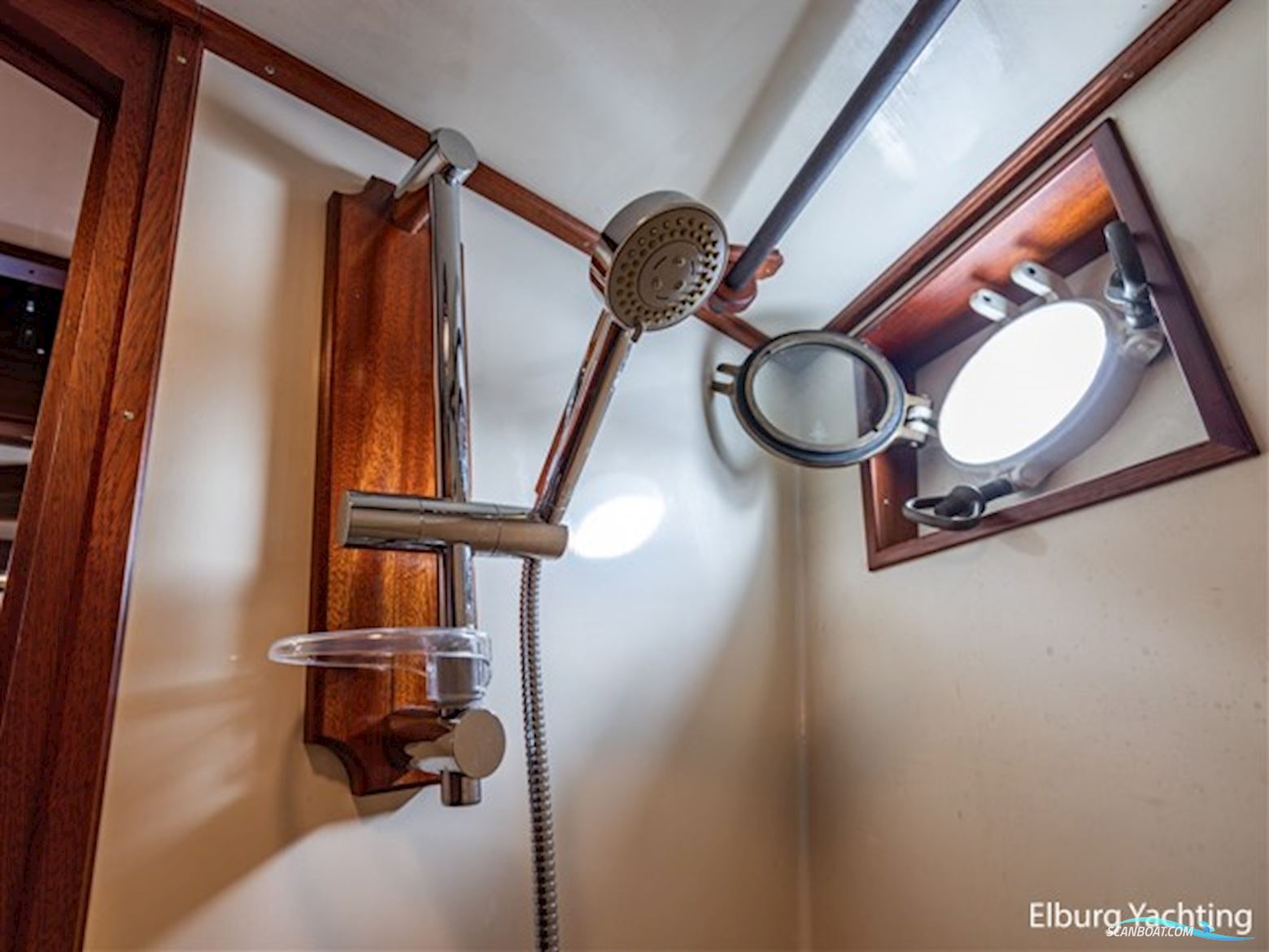 De Vries Lentsch Bromo - Full refit 