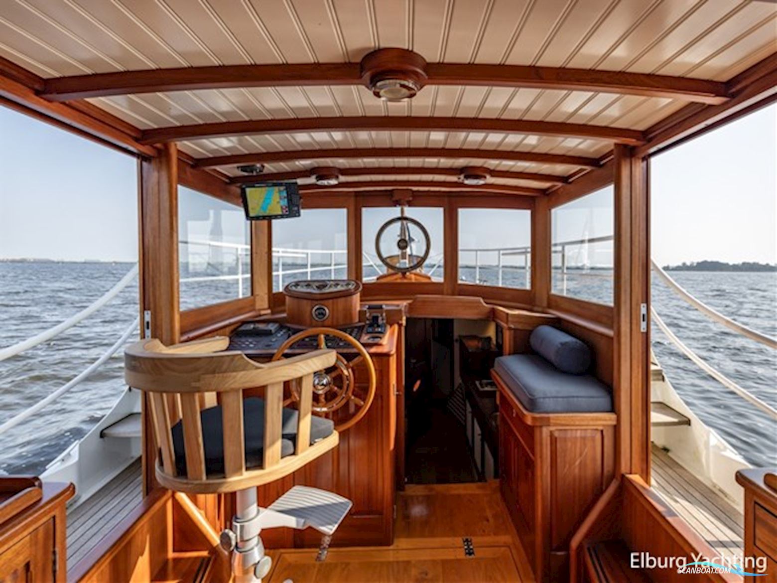 De Vries Lentsch Bromo - Full refit 