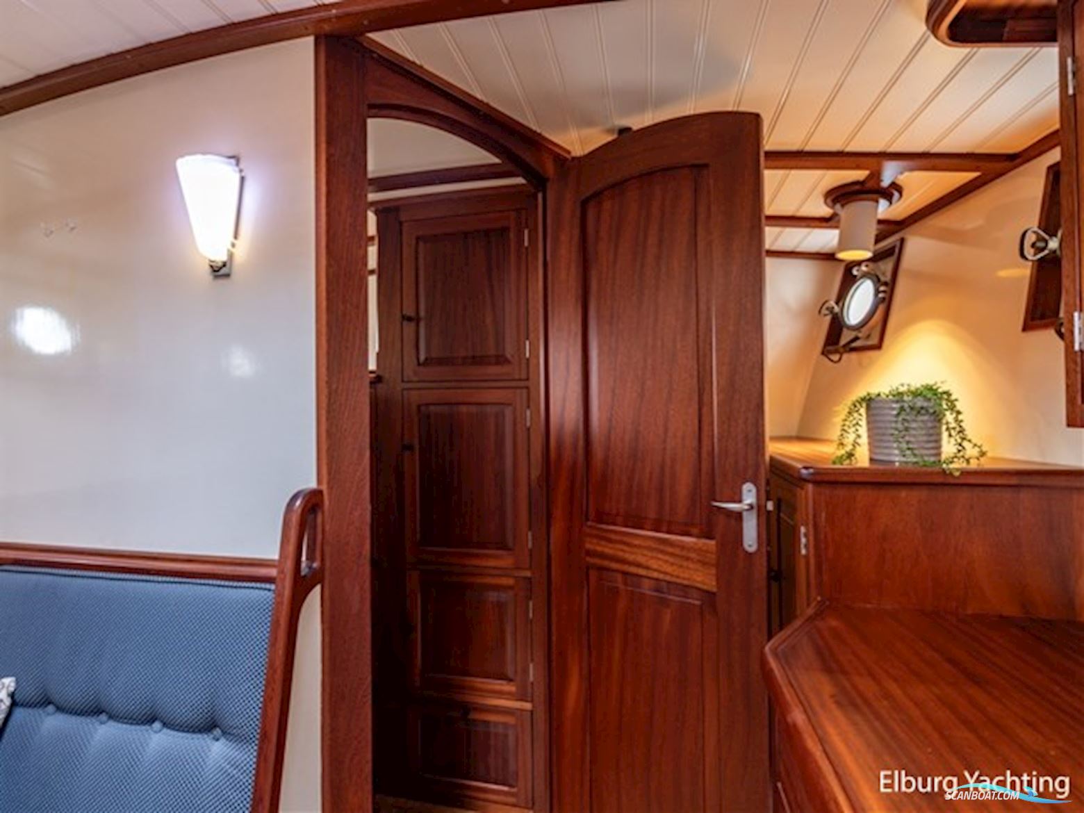 De Vries Lentsch Bromo - Full refit 