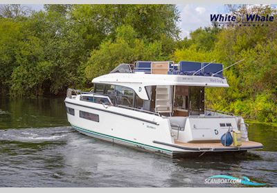 Delphia 11 Flylounge Motorboten 2022, met Yanmar motor, United Kingdom
