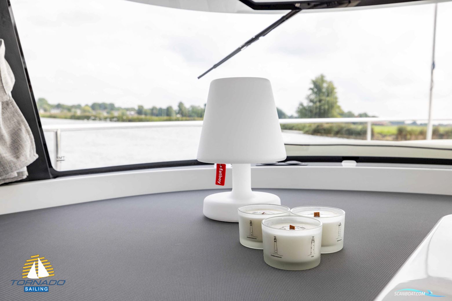 DELPHIA YACHTS 10 Sedan Electric
